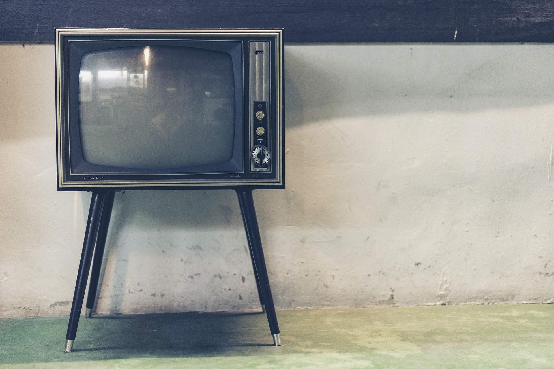 Ein Bild von einem alten Fernsehgerät
